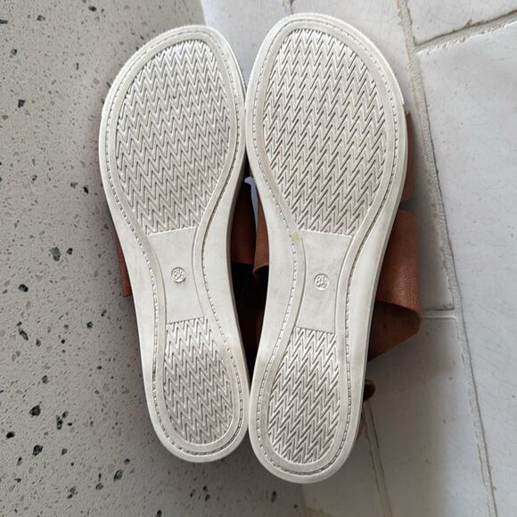 Eileen Fisher Sport Tumbled Leather Sneaker Sandal in Honey - Picture 14 of 15